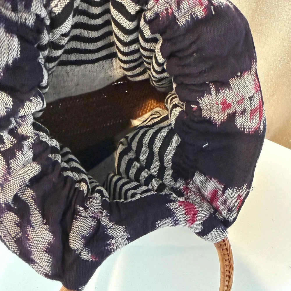 N/A handcrafted drawstring